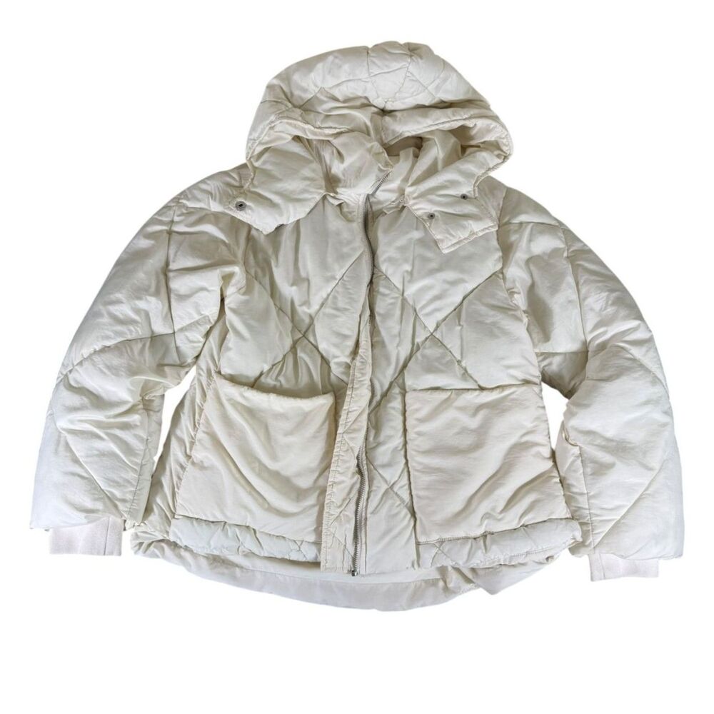 Free People White Puffa Jacket Size M